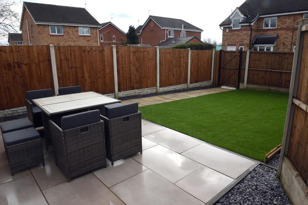 Villa 99 Stoney Bank Drive Kiveton Park Exterior foto
